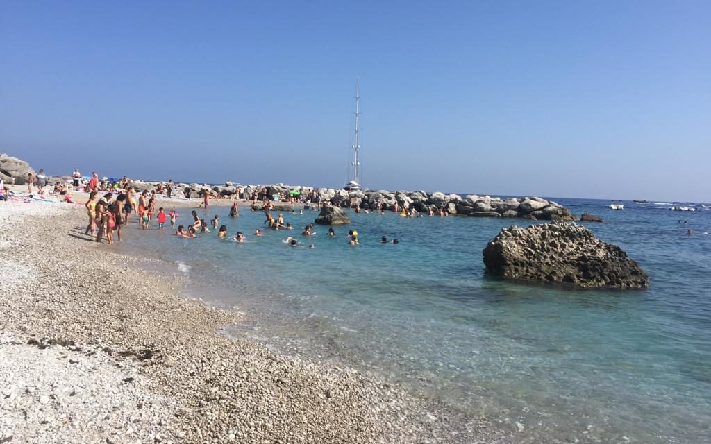 CELEBRATI I FUNERALI DEL GIOVANE ANDREA ABBRACCIATO DA TUTTA CAPRI