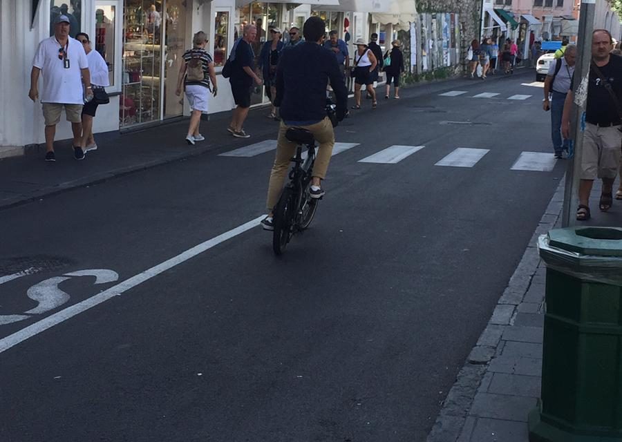 LA COMODITA’ DELLE BICICLETTE IN BARBA ALLE ORDINANZE