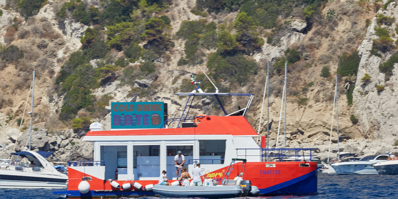 Capri Sea Bar prima in Europa, iniziativa isolana per le acque di Capri